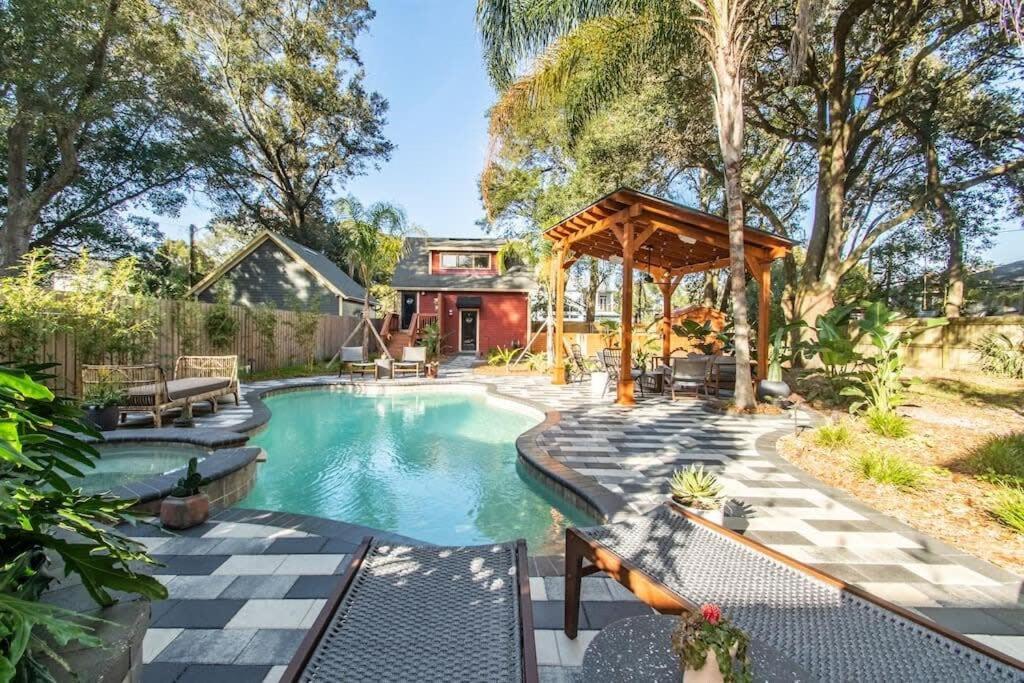 Unique Studio W Pool Spa & Gardens Near Downtown ジャクソンビル エクステリア 写真