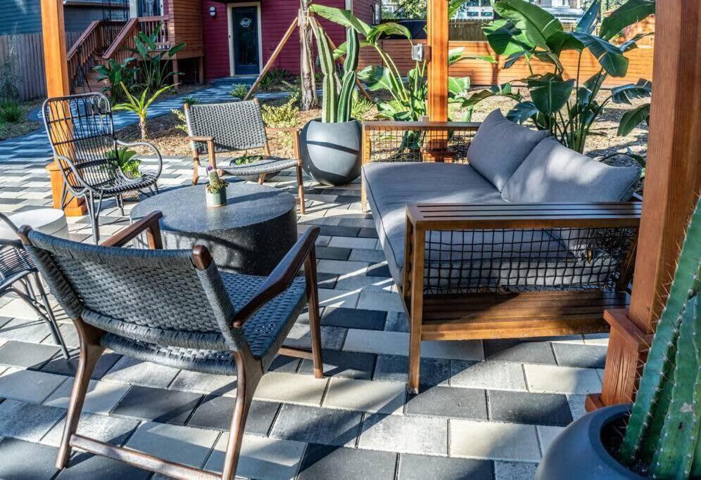 Unique Studio W Pool Spa & Gardens Near Downtown ジャクソンビル エクステリア 写真
